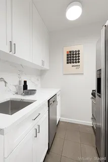 $1,175,000 | 11 5th Avenue, Unit 7S | Greenwich Village