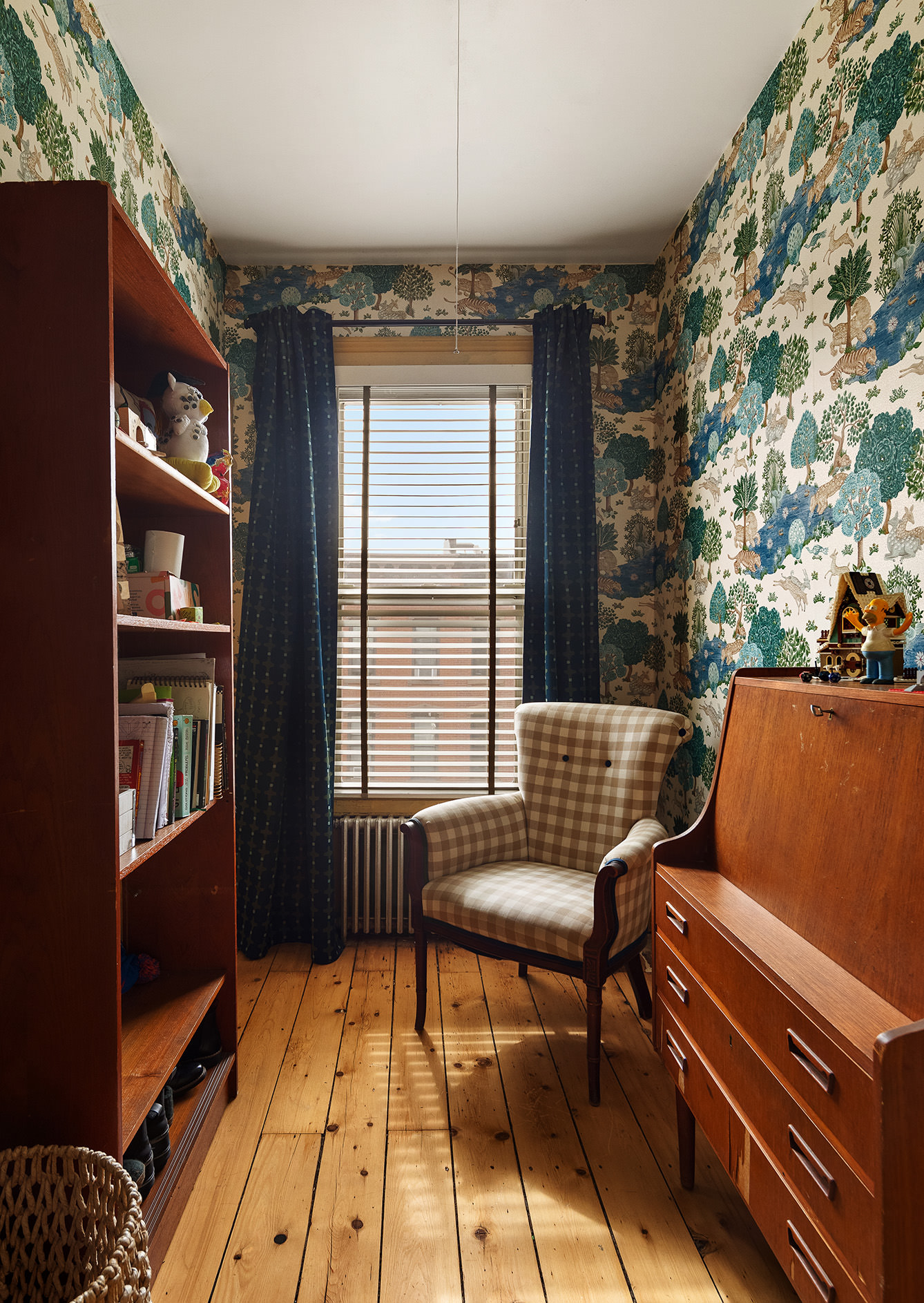 141 Calyer Street Brooklyn, NY 11222 - Photo 18 of 25 a living room with furniture and a floor to ceiling window