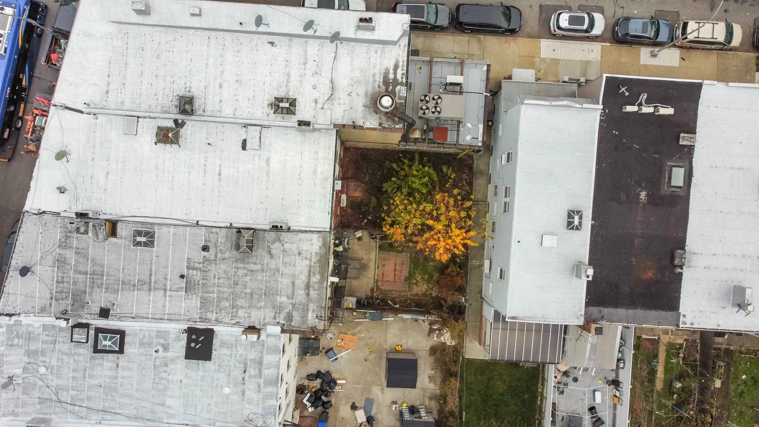 $1,695,000 | 71-18 Myrtle Avenue | Glendale