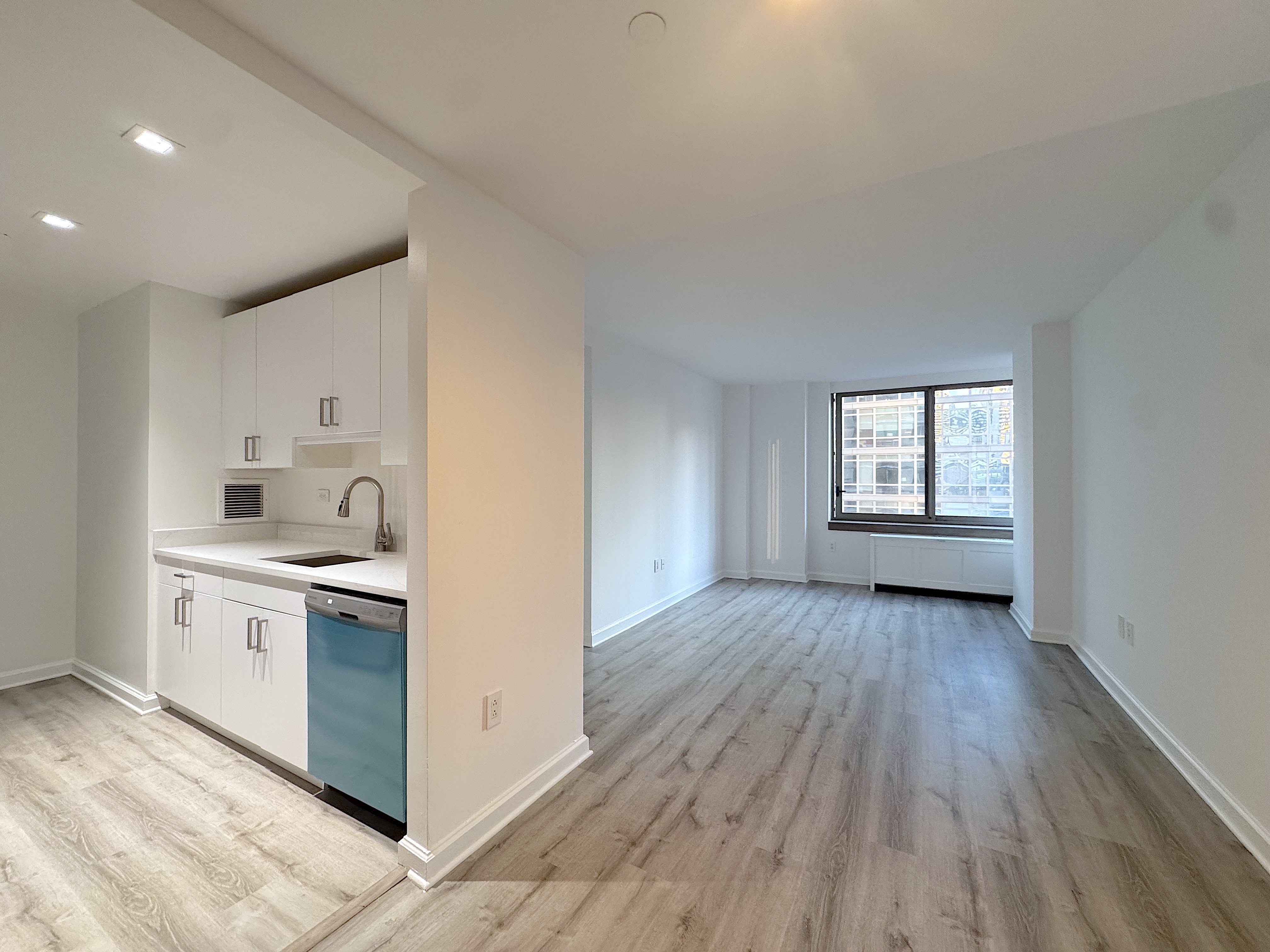 35 West 33rd Street, Unit 21F Manhattan, NY 10001 - Photo 1 of 8