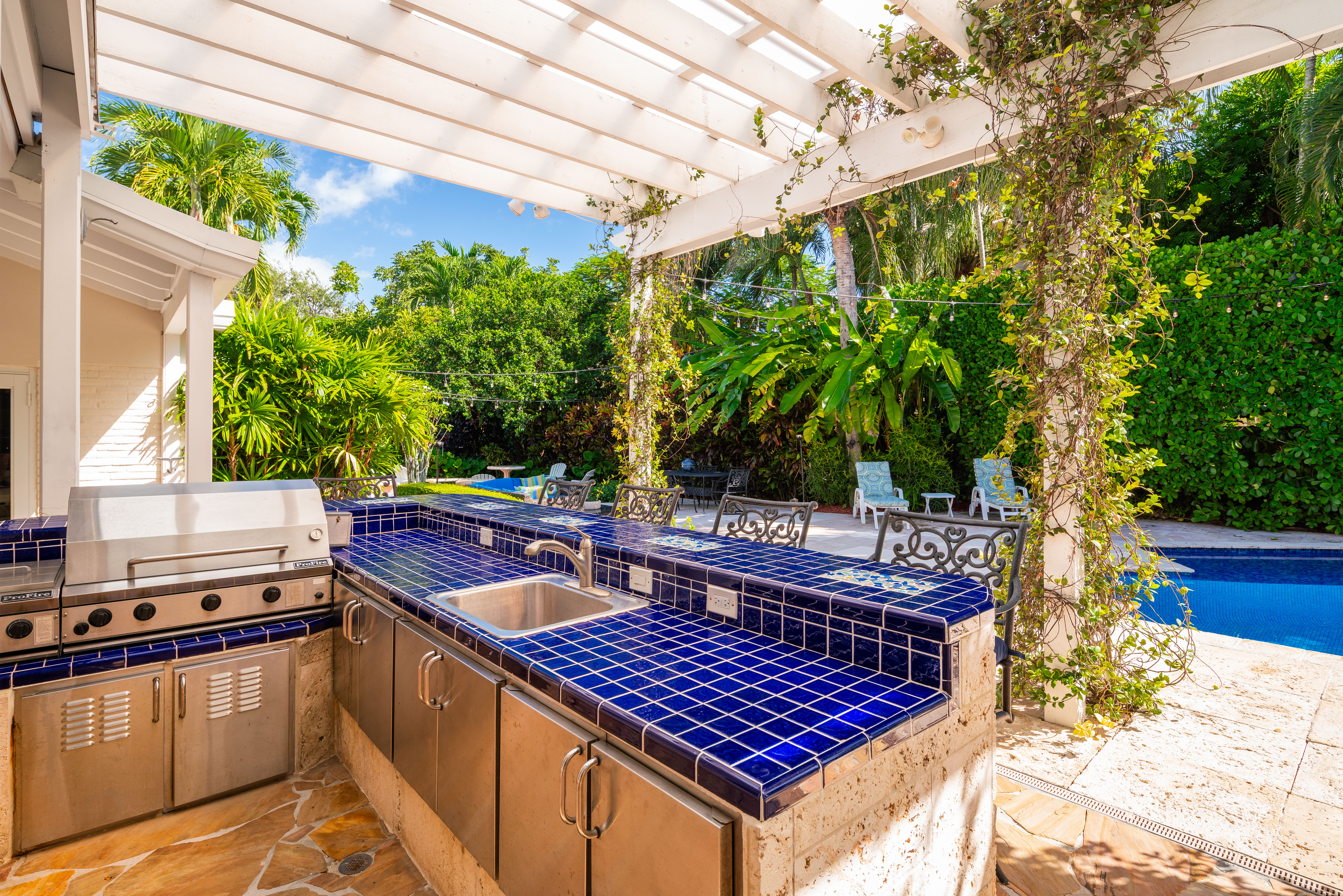 4871 Southwest 74th Terrace Miami, FL 33143 - Photo 37 of 53