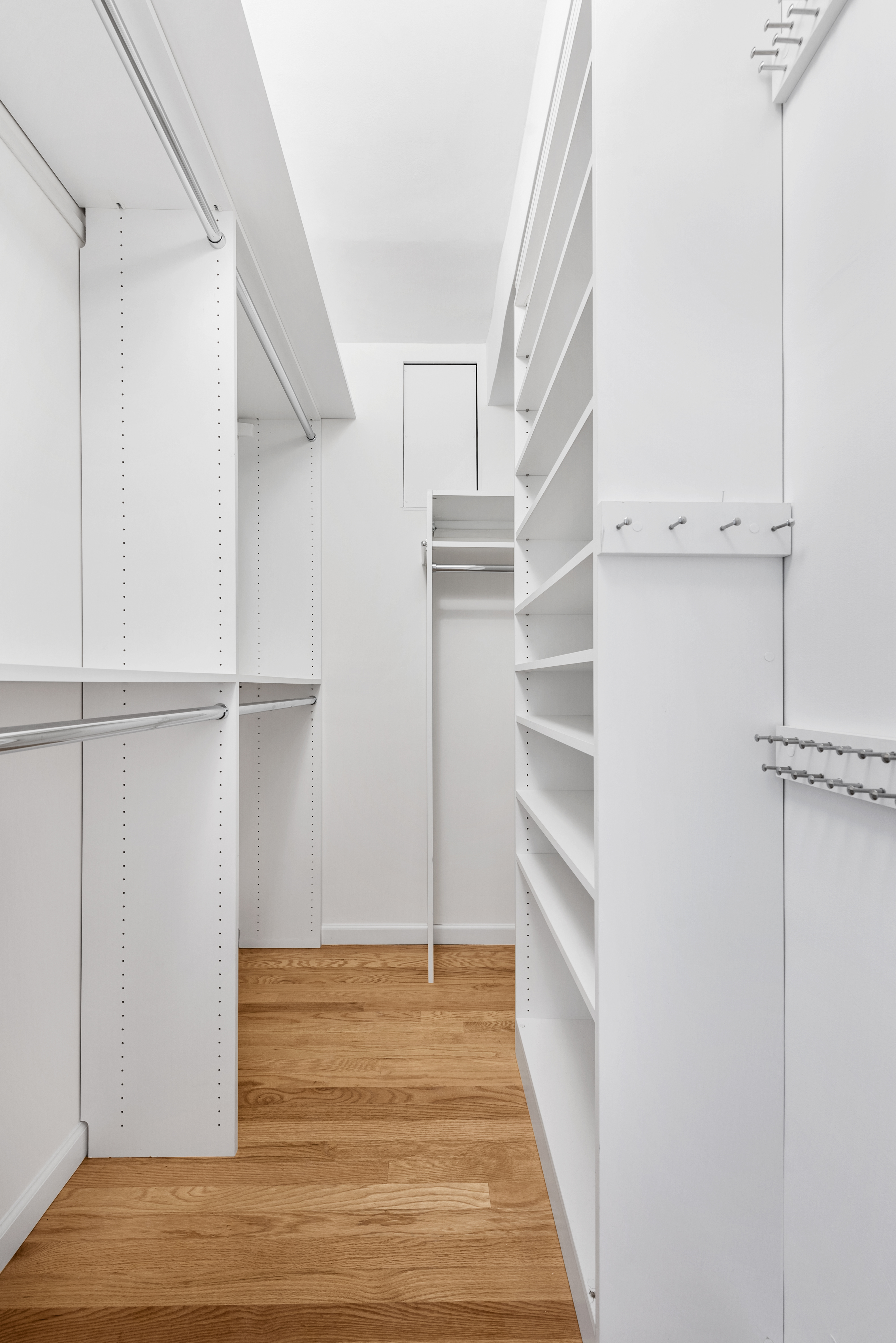 45 Tudor City Place, Unit 901 Manhattan, NY 10017 - Photo 9 of 16