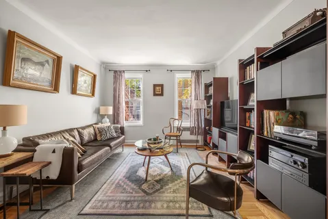 $850,000 | 360 Clinton Avenue, Unit 4C | Clinton Hill