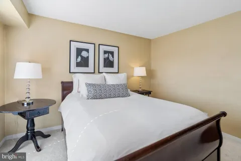 $595,000 | 2110 Chesapeake Harbour Drive East, Unit 101, Annapolis, MD 21403