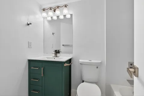 $225,000 | 5561 Lakeside Drive, Unit 107, Margate, FL 33063
