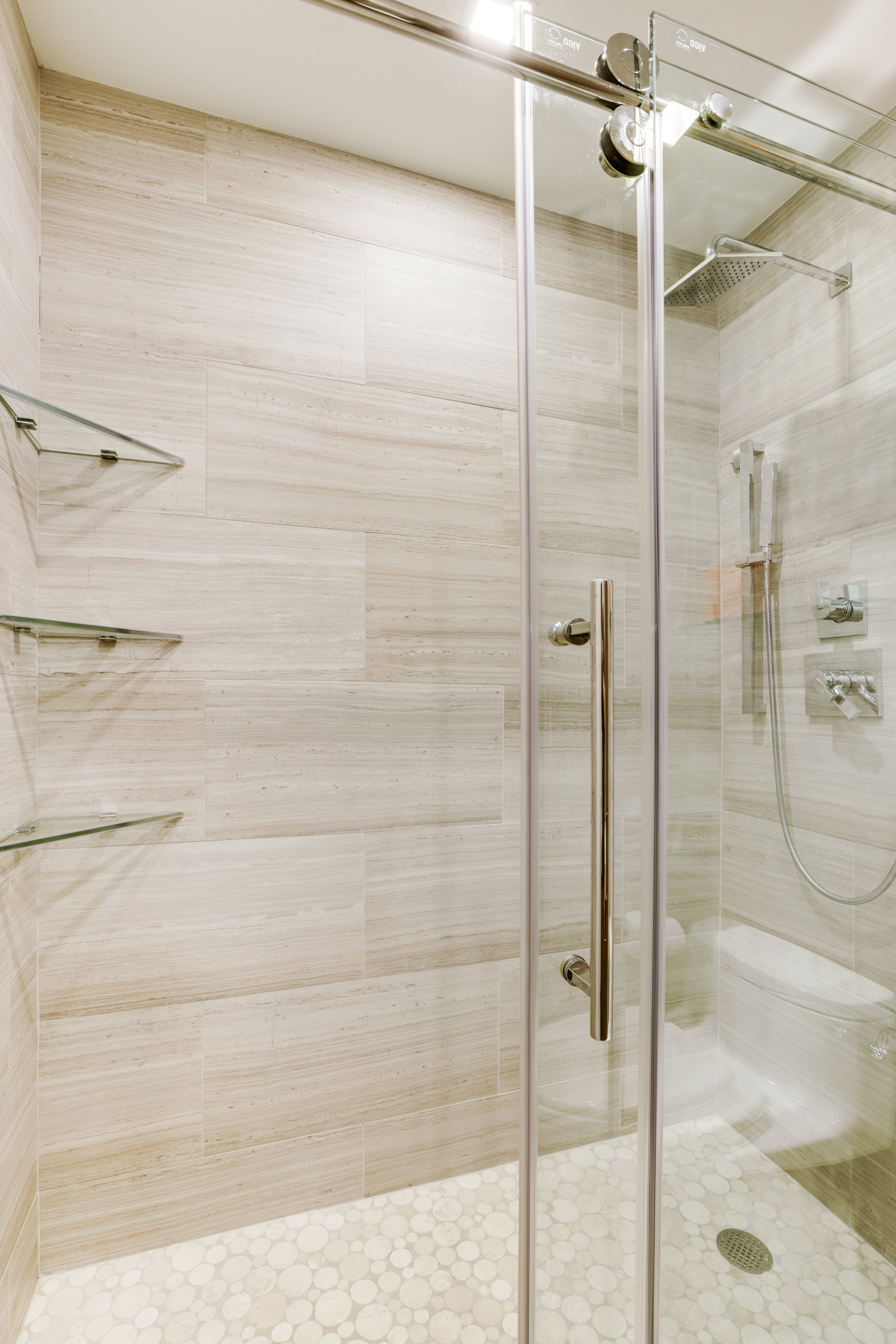 300 East 93rd Street, Unit 17F Manhattan, NY 10128 - Photo 5 of 9