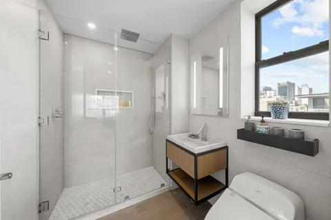 $1,195,000 | 5 West 127th Street, Unit PHB | Central Harlem