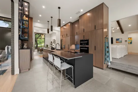 $2,600,000 | 3907 Fox Glen Drive, Irving, TX 75062