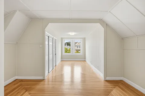 $13,500 | 747-749 Clayton Street, Unit 747, San Francisco, CA 94117