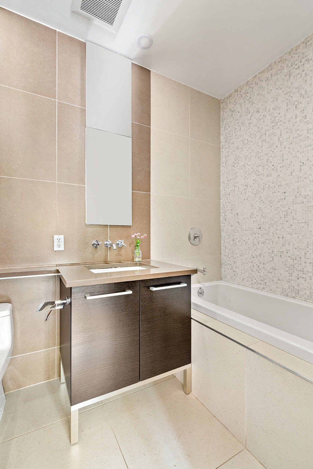 309 2nd Street, Unit 2F Brooklyn, NY 11215 - Photo 7 of 10 a bathroom with a sink and a bathtub