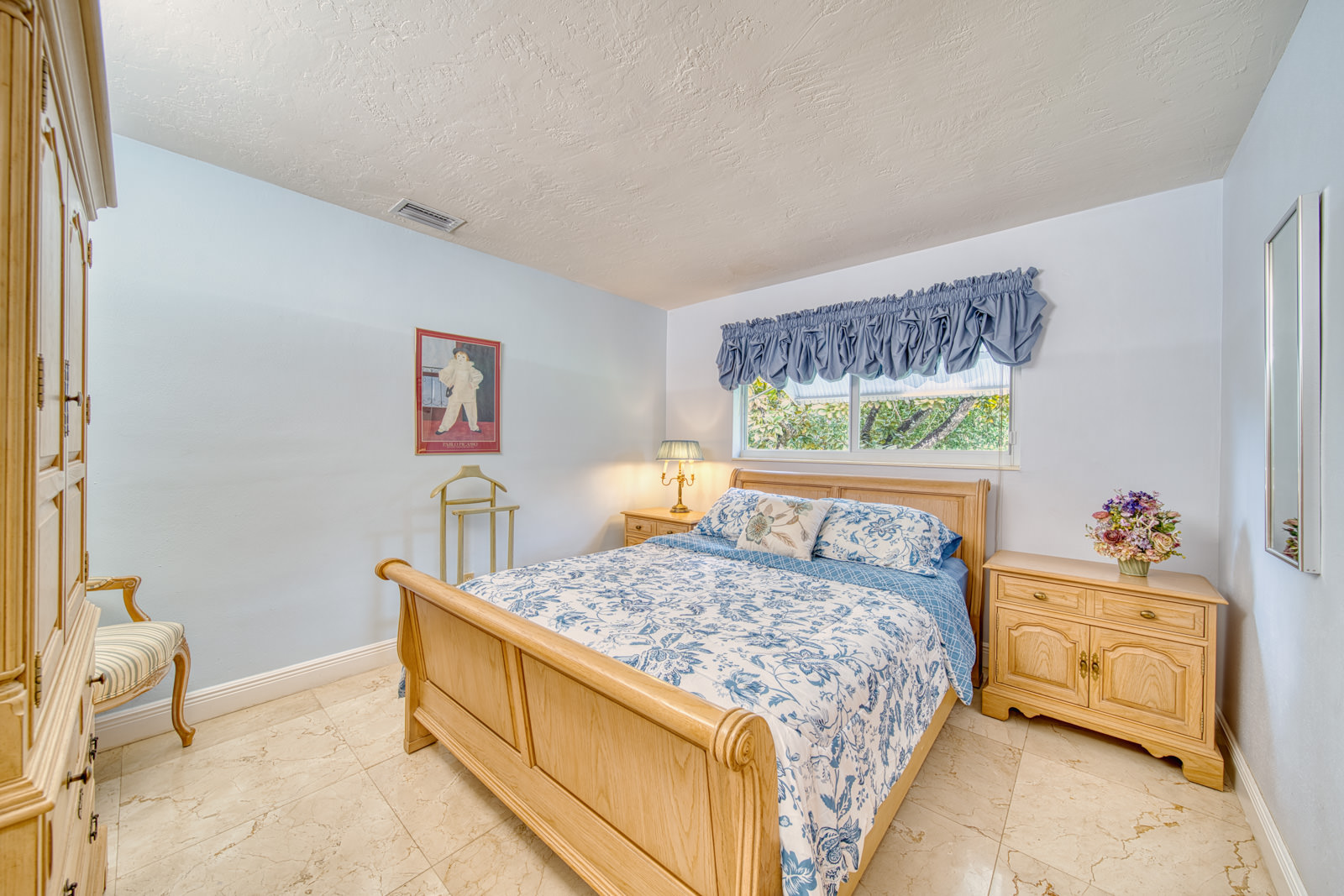 10641 Southwest 99th Terrace Miami, FL 33176 - Photo 14 of 41