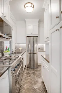 $895,000 | 11 West 69th Street, Unit 3C | Upper West Side