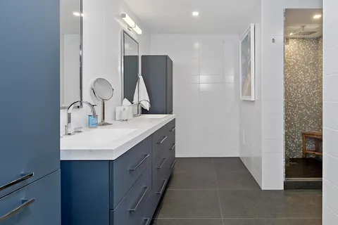 $2,200,000 | 9 Island Avenue, Unit 407, Miami Beach, FL 33139