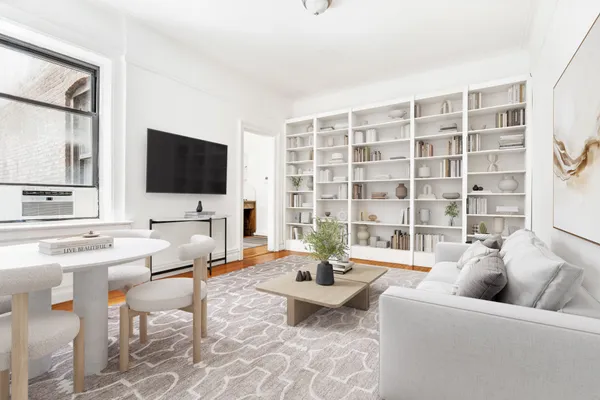 $550,000 | 130 West 16th Street, Unit 3 | Chelsea