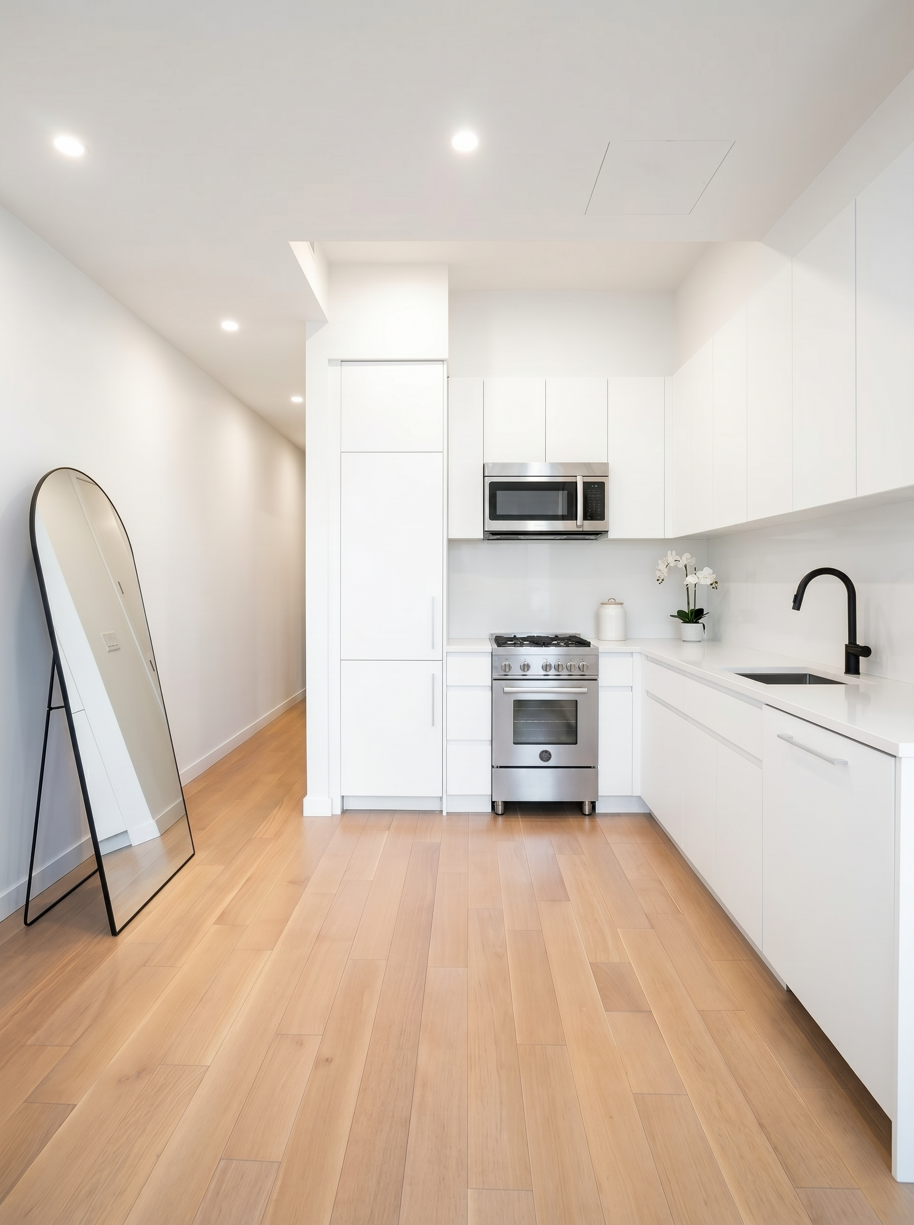 710 Metropolitan Avenue, Unit 2M Brooklyn, NY 11211 - Photo 4 of 11