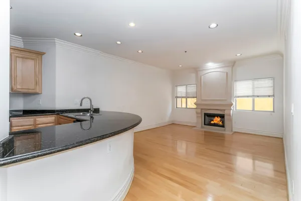 $1,149,988 | 10364 Almayo Avenue, Unit 103, Los Angeles, CA 90064