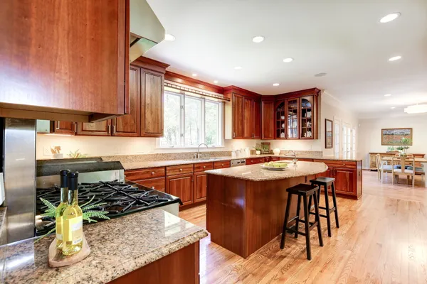 $1,795,000 | 12710 Travilah Road, Potomac, MD 20854