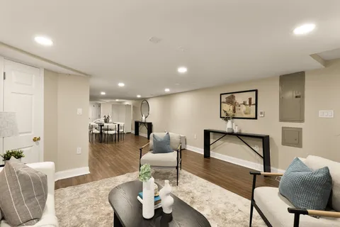 Contact Agent | 127 U Street Northwest, Washington, DC 20001