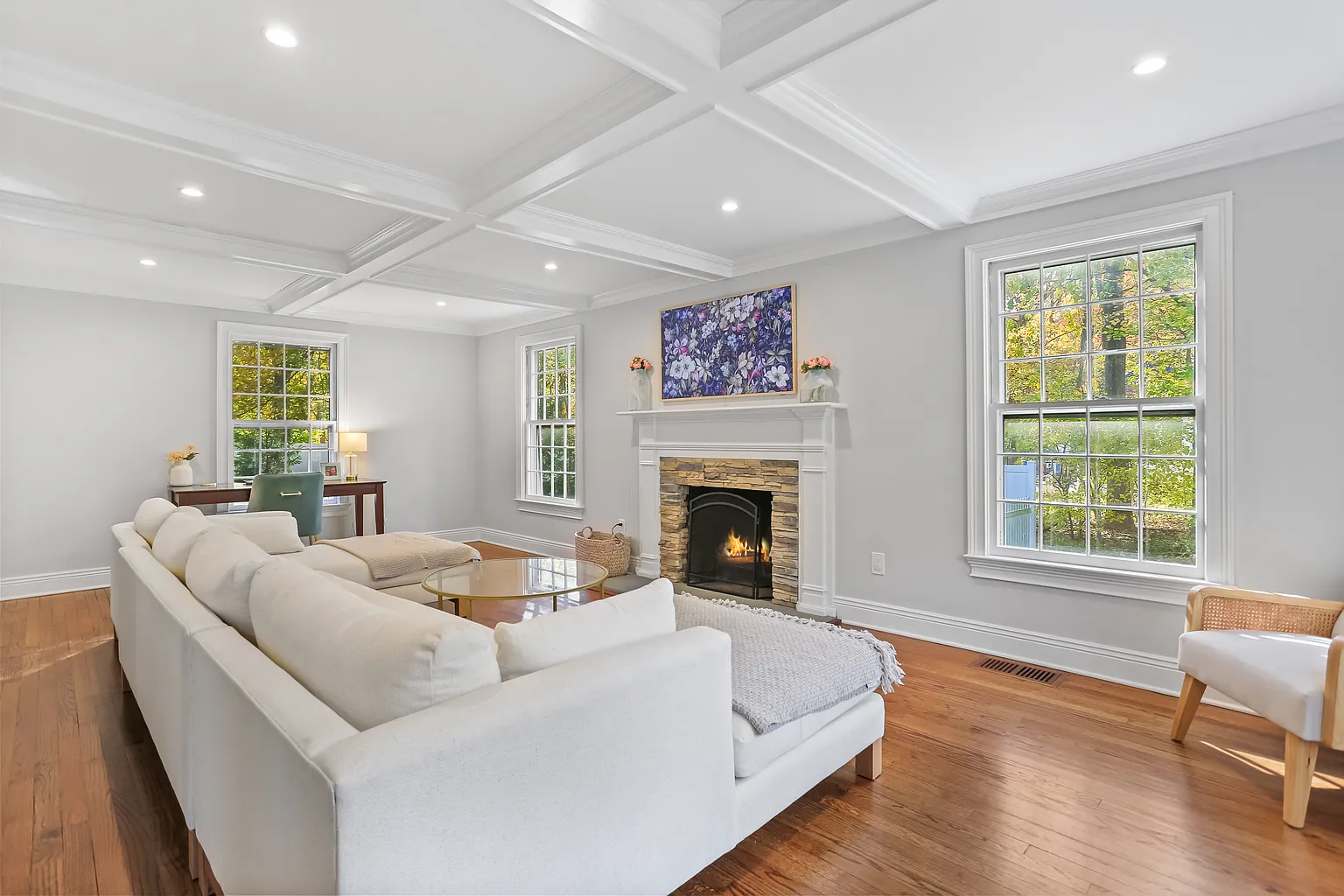 281 Wood House Road Fairfield, CT 06824 - Photo 5 of 28