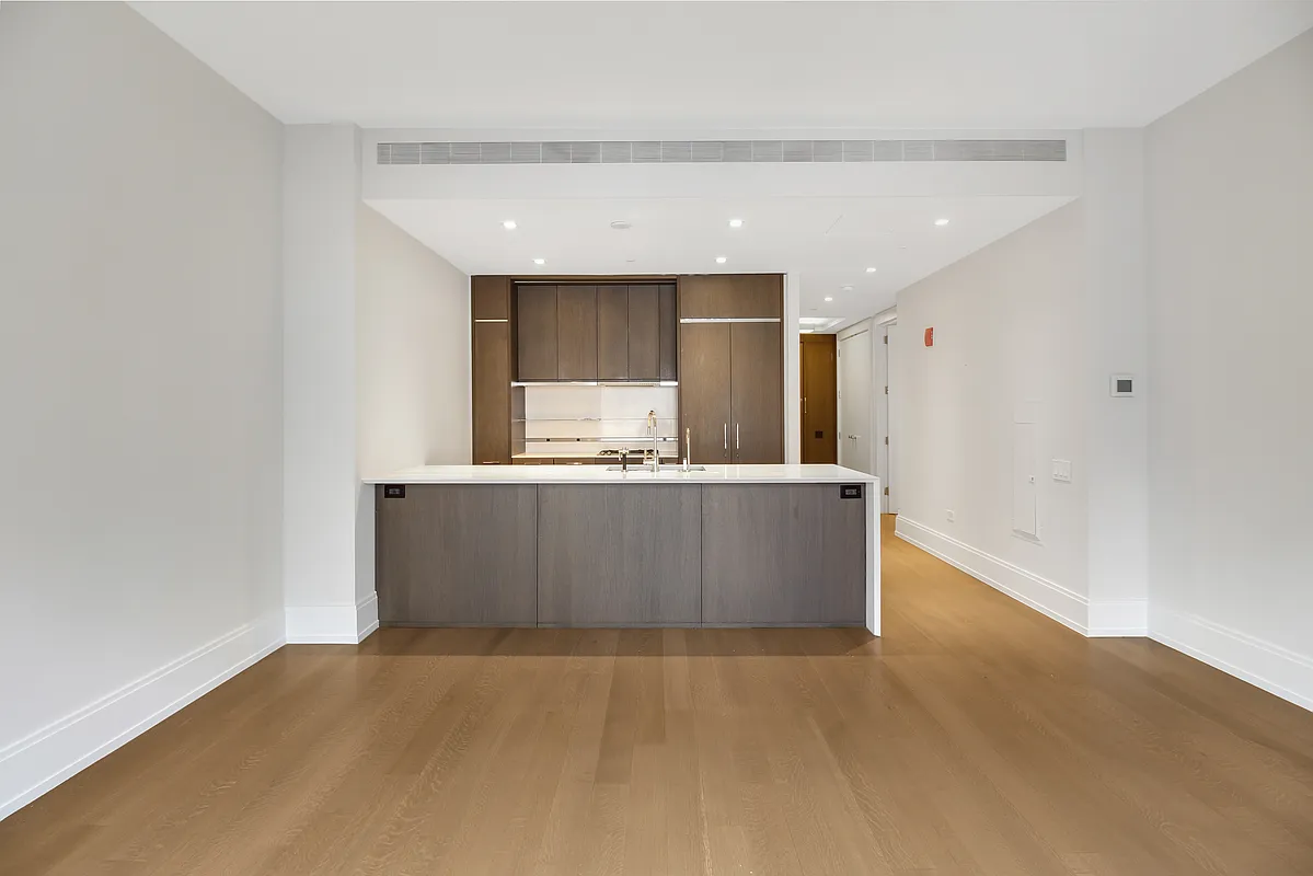 301 East 50th Street, Unit 7B Manhattan, NY 10022 - Photo 2 of 11