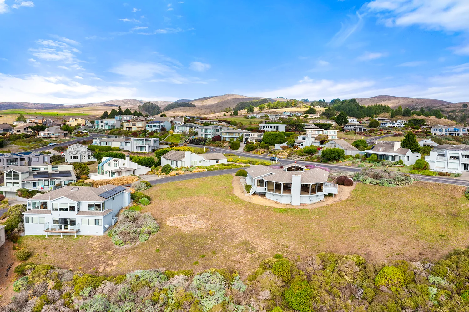 $2,000,000 | 190 Starboard Court, Bodega Bay, CA 94923