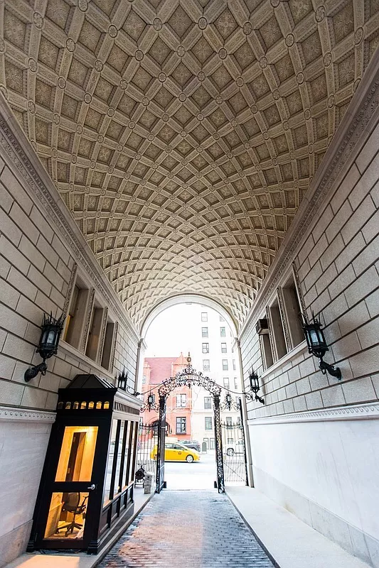 390 West End Avenue, Unit 7DS Manhattan, NY 10024 - Photo 25 of 31 a view of swimming pool with seating area