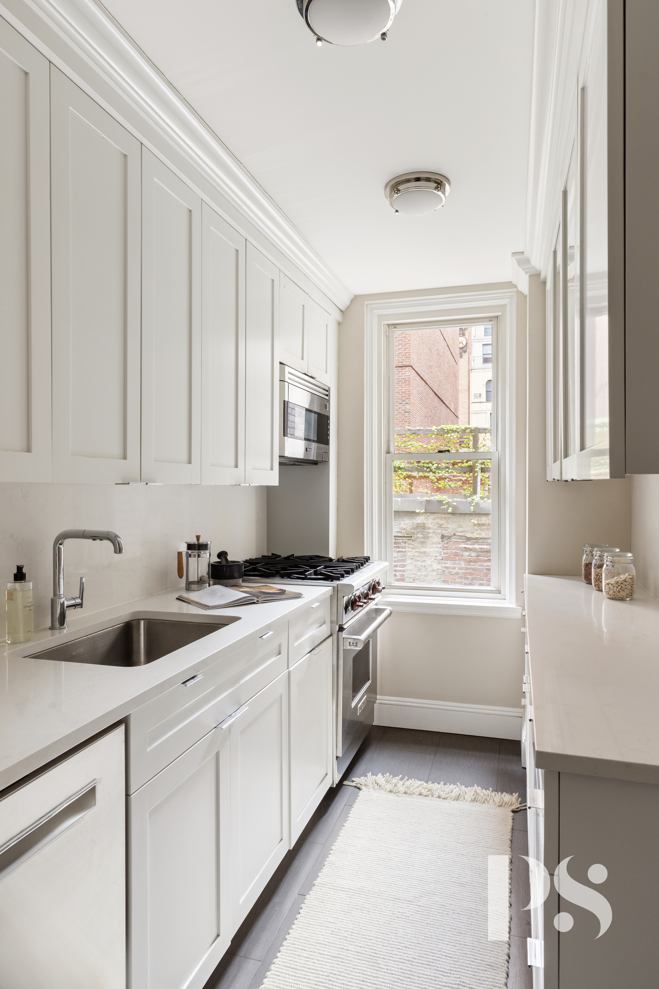 59 West 12th Street, Unit 4H Manhattan, NY 10011 - Photo 8 of 16