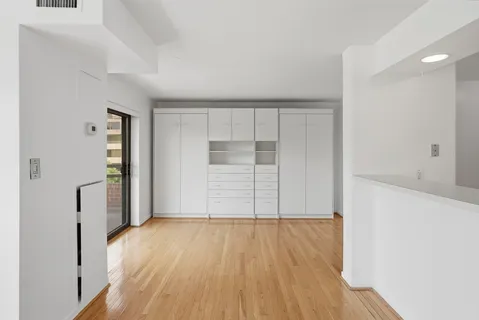 $269,000 | 2111 Wisconsin Avenue Northwest, Unit 524, Washington, DC 20007
