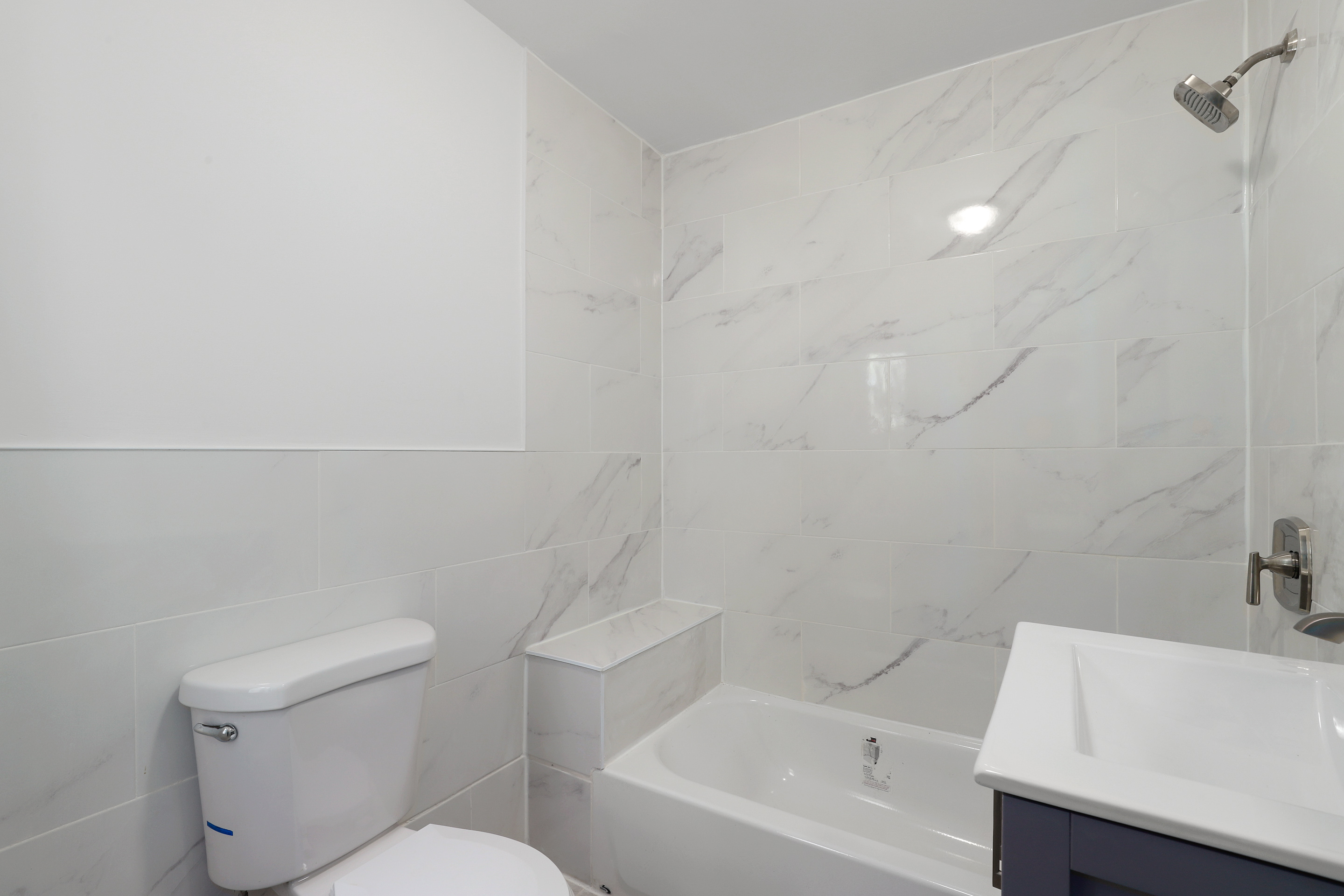 156 Summit Place Bronx, NY 10463 - Photo 9 of 38