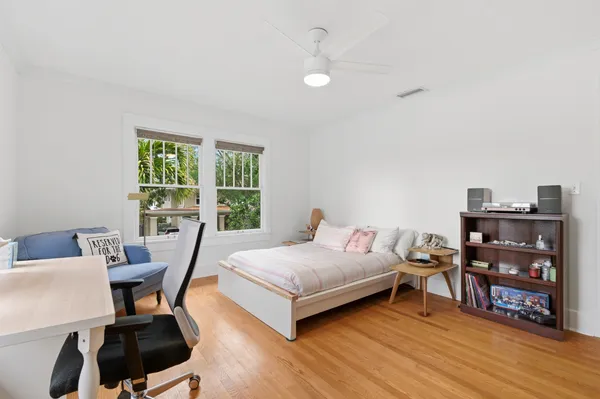 $1,549,000 | 816 16th Avenue Northeast, St. Petersburg, FL 33704