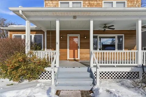 $775,000 | 5 Fenwick Street, Greenlawn, NY 11740