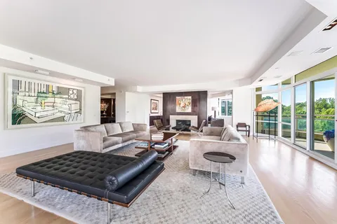 $5,200,000 | 5630 Wisconsin Avenue, Unit 805, Chevy Chase, MD 20815
