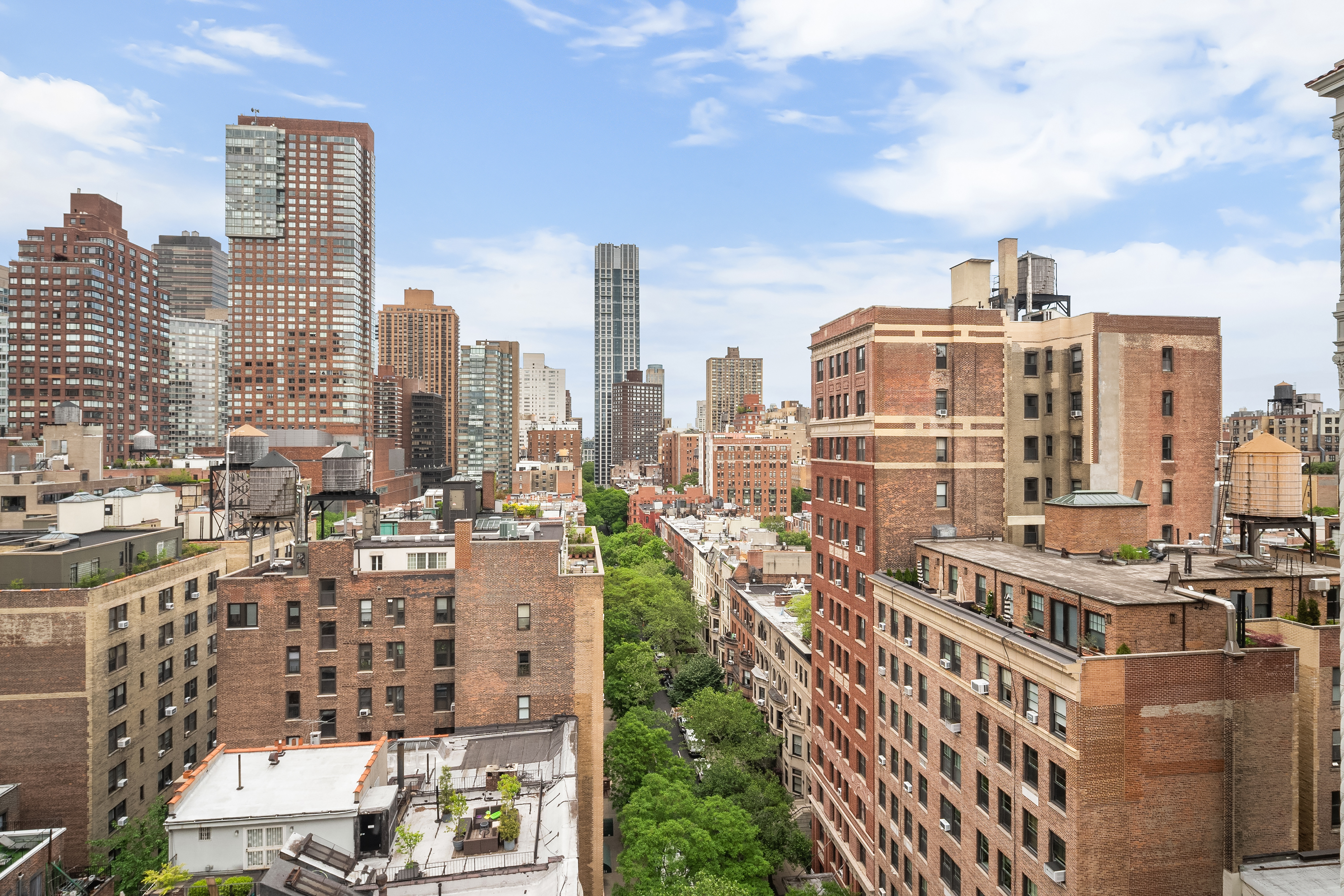 88 Central Park West, Unit 11W Manhattan, NY 10023 - Photo 5 of 6