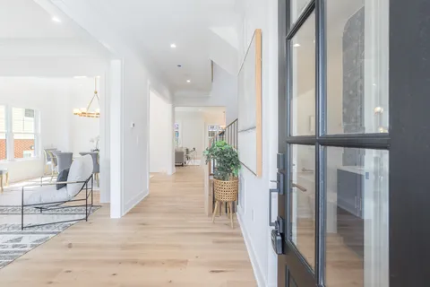 $2,295,000 | 8806 Walnut Hill Road, Chevy Chase, MD 20815