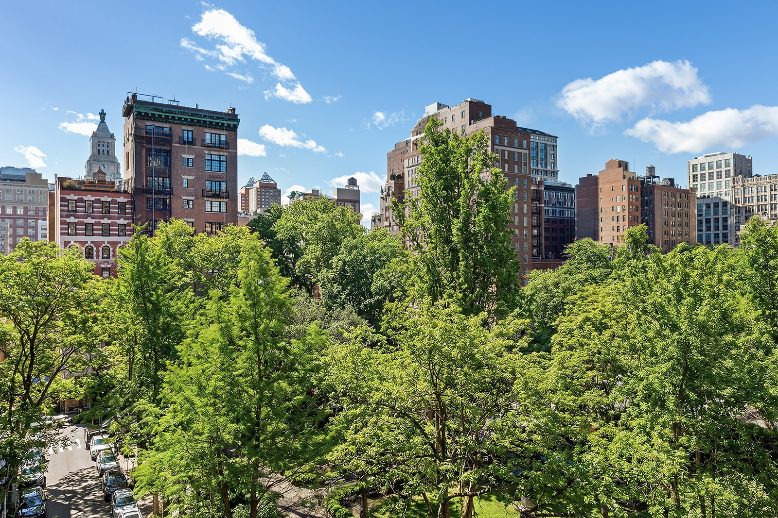 44 Gramercy Park North, Unit 8B Manhattan, NY 10010 - Photo 6 of 10 a view of a building