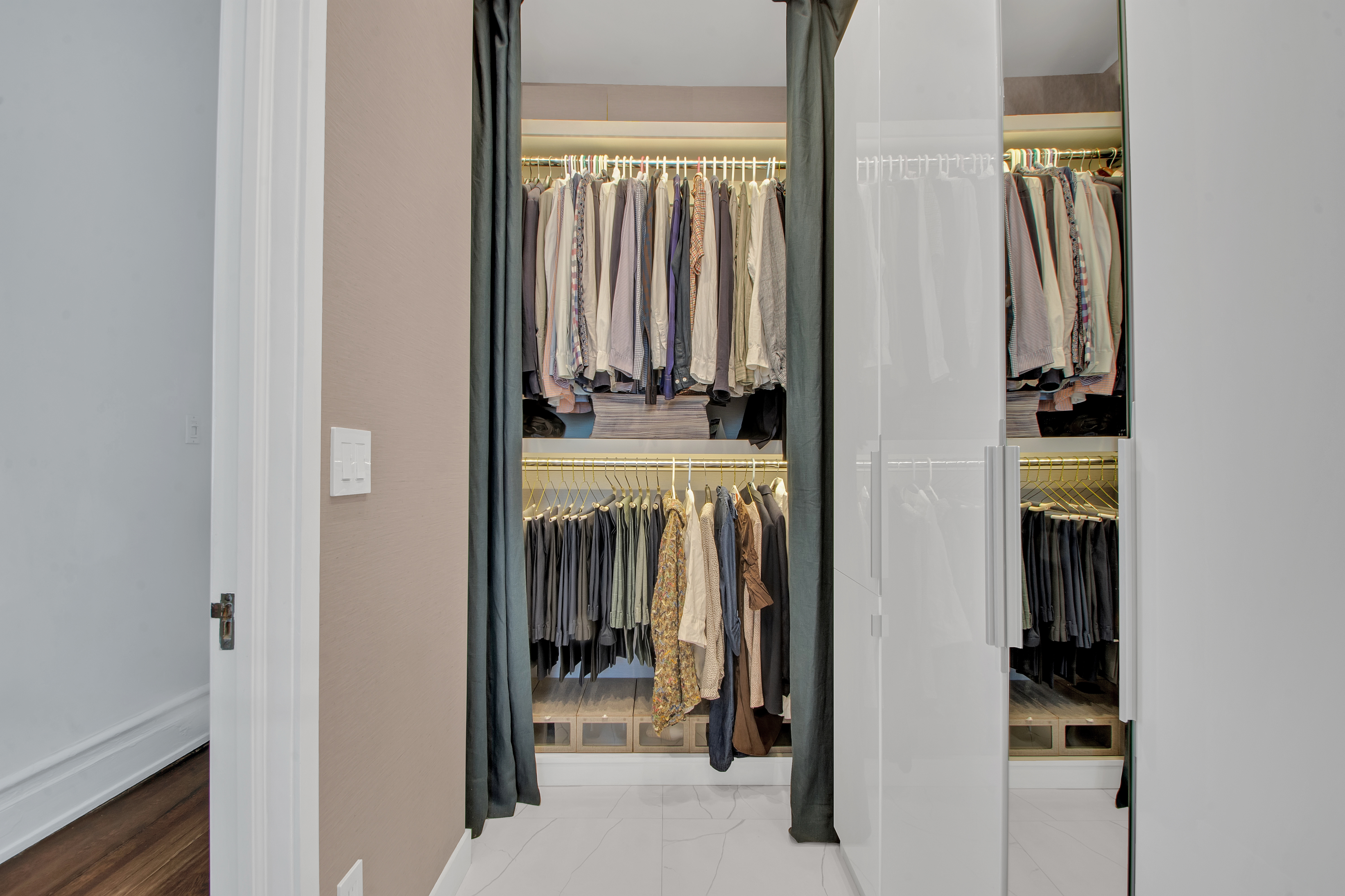 800 Riverside Drive, Unit 2E Manhattan, NY 10032 - Photo 13 of 27 a view of a bedroom from a hallway