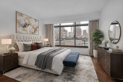 $780,000 | 400 East 70th Street, Unit 702 | Lenox Hill