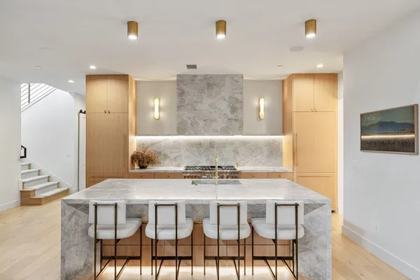 $5,300,000 | 401 Honeycomb Ridge, Austin, TX 78746