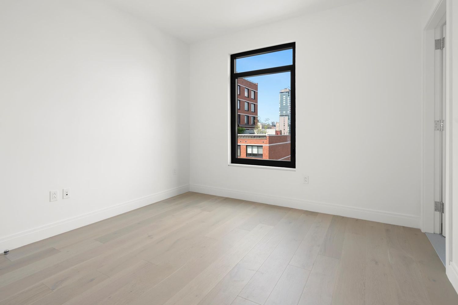 212 West 95th Street, Unit 11A Manhattan, NY 10025 - Photo 12 of 29 Gallery Image 12