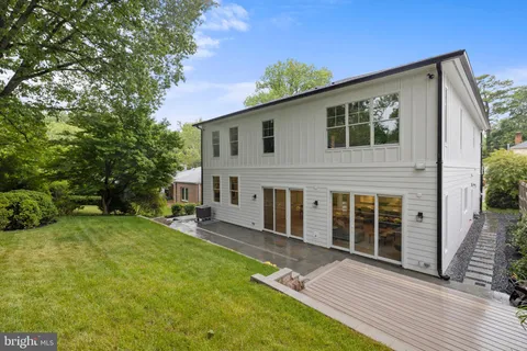 $2,099,000 | 8609 Woodbrook Lane, Chevy Chase, MD 20815