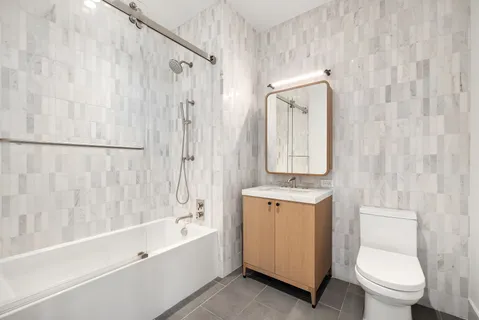 $3,995,000 | 115 York Street, Unit PH20B | DUMBO