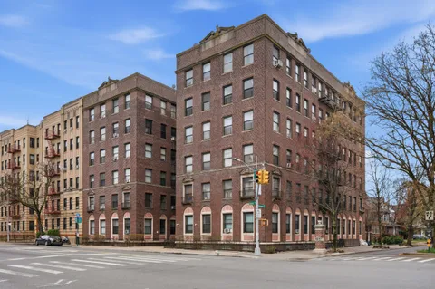 $299,000 | 1212 Ocean Avenue, Unit 2A | Fiske Terrace