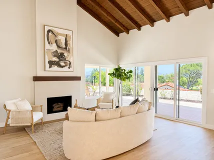 $1,299,900 | 17656 Caminito Hercuba, San Diego, CA 92128