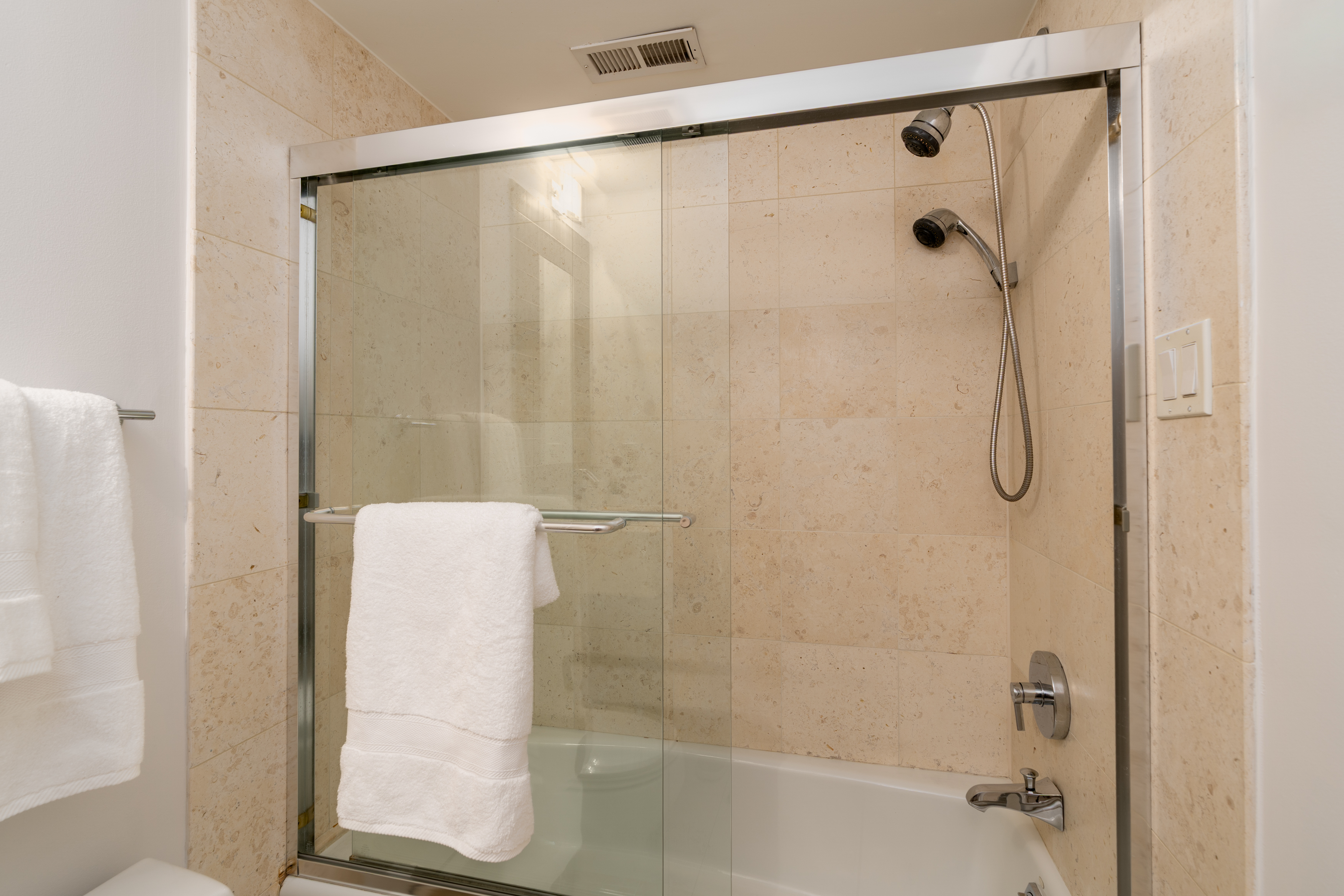 1213 N Street Northwest, Unit A Washington, DC 20005 - Photo 33 of 38