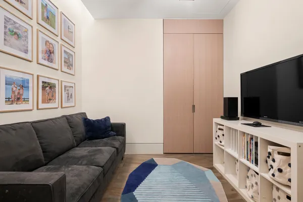 $5,350,000 | 49 Chambers Street, Unit 8E | TriBeCa