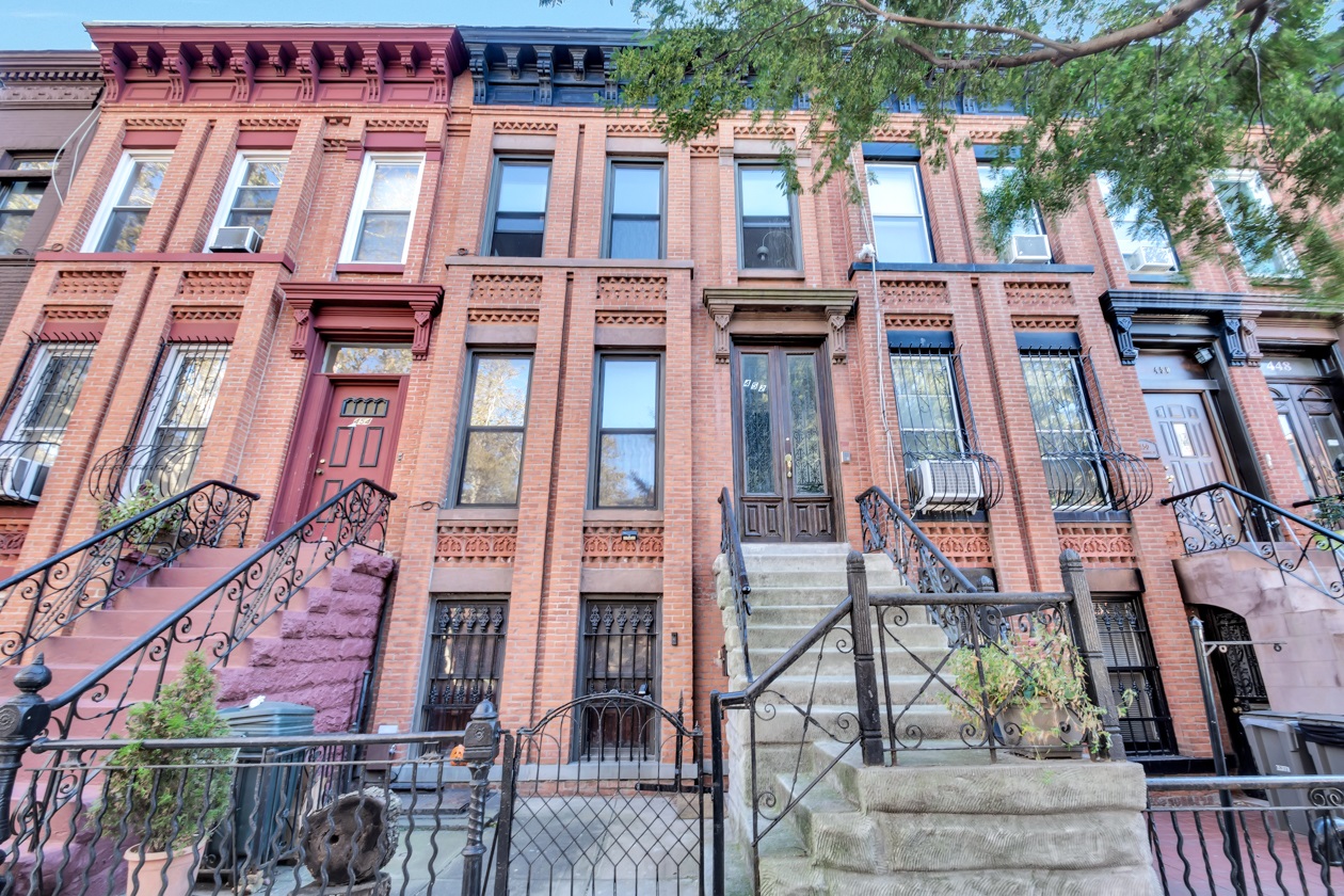 452 MacDonough Street, Unit 3 Brooklyn, NY 11233 - Photo 5 of 7 front view of a building