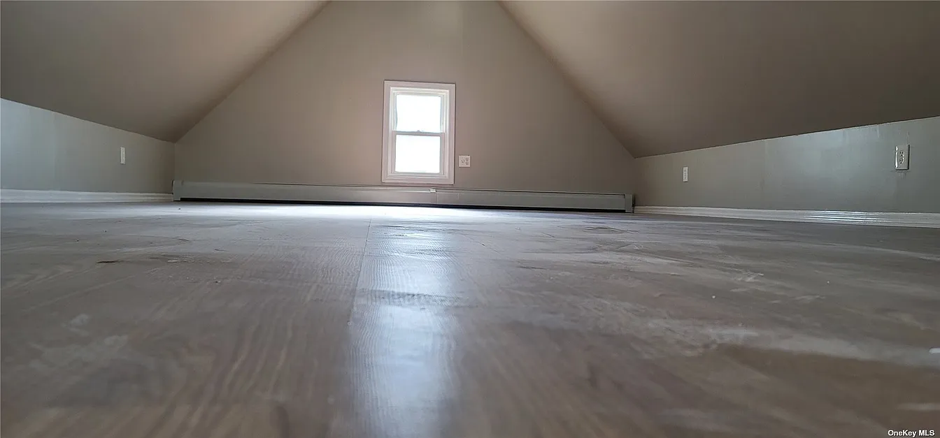 193-42 Williamson Avenue Queens, NY 11413 - Photo 20 of 28