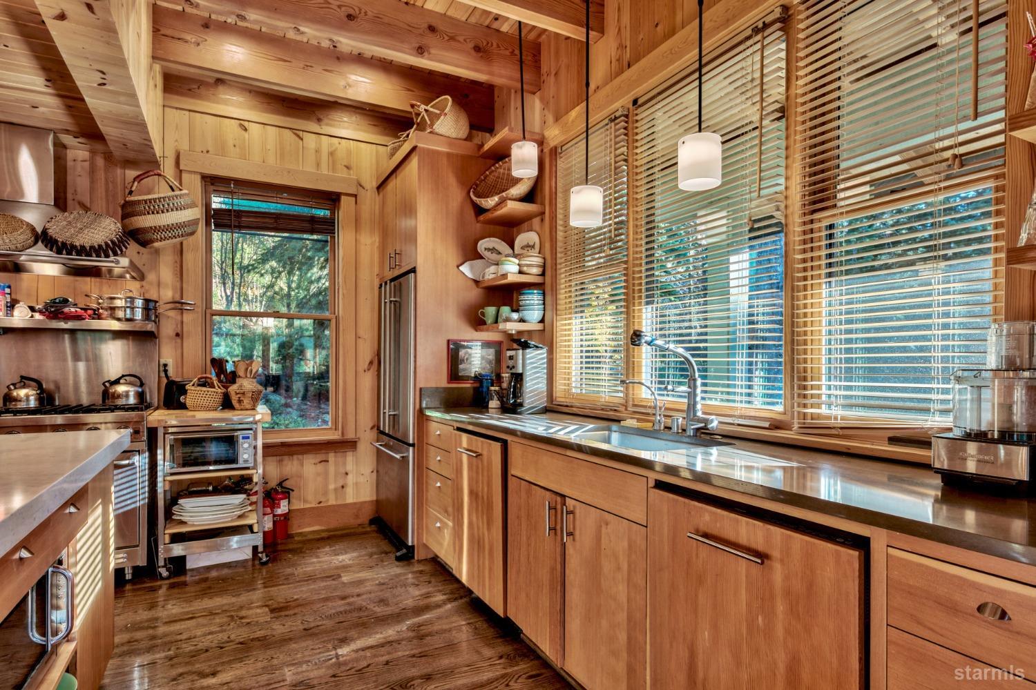 710 Fallen Leaf Road South Lake Tahoe, CA 96150 - Photo 22 of 40