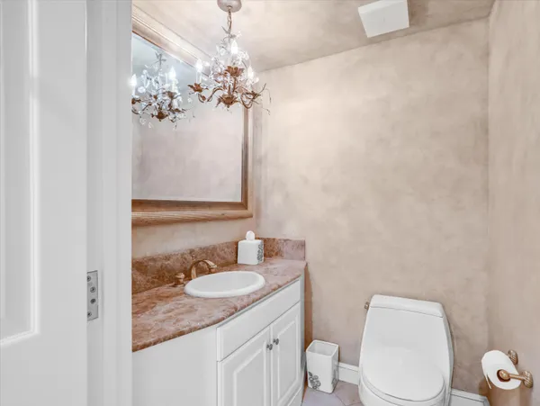 $1,299,000 | 277 South Spalding Drive, Unit 102, Beverly Hills, CA 90212