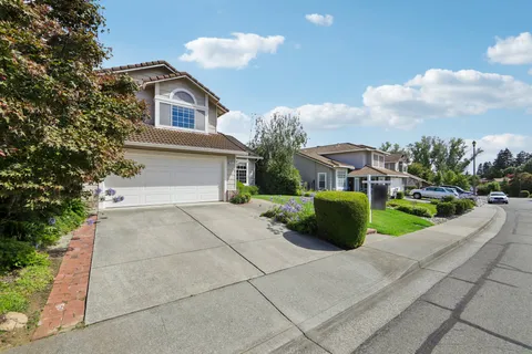 $699,000 | 2474 Bay Hill Circle, Fairfield, CA 94534